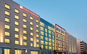 Hilton Garden Inn Dubai, Mall Avenue